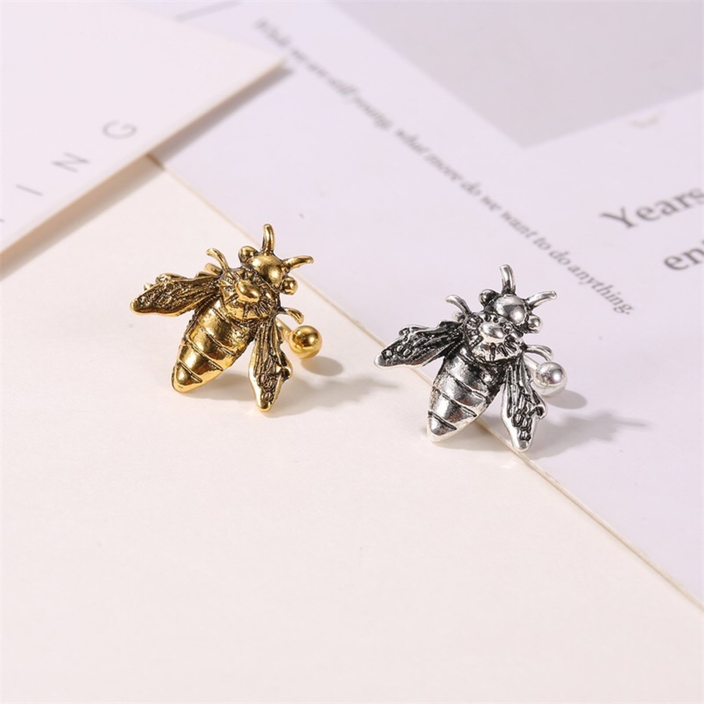 “Busy Bee” Minimalist Cute Boho/Indie Ear Cuff - Picture 2 of 5
